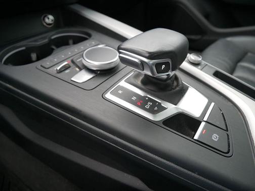 2017 Audi A4 2.0T Premium Plus