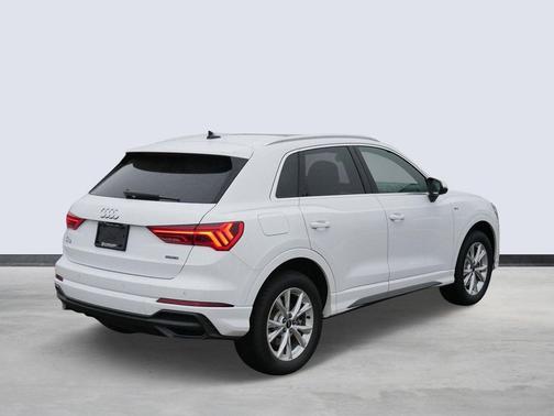 2025 Audi Q3 45 S line Premium Plus
