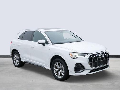 2025 Audi Q3 45 S line Premium Plus