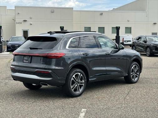2025 Audi Q5 Premium Plus