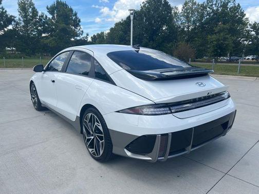 2023 Hyundai IONIQ 6 SEL