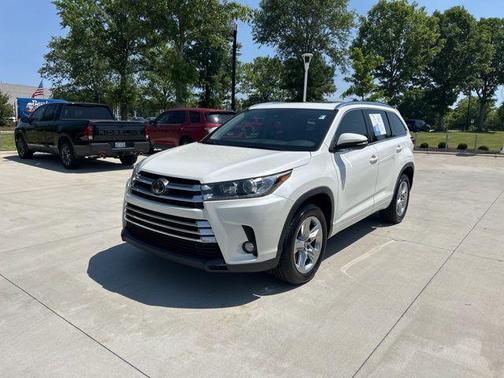 2017 Toyota Highlander Limited