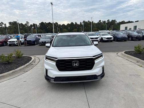 2023 Honda Pilot AWD Elite