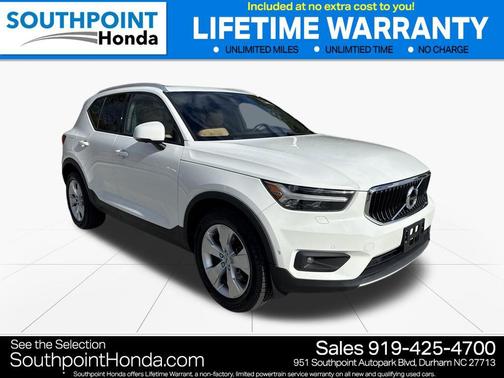 2019 Volvo XC40 T5 Momentum