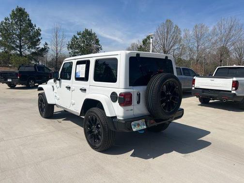 2024 Jeep Wrangler 4xe Sahara