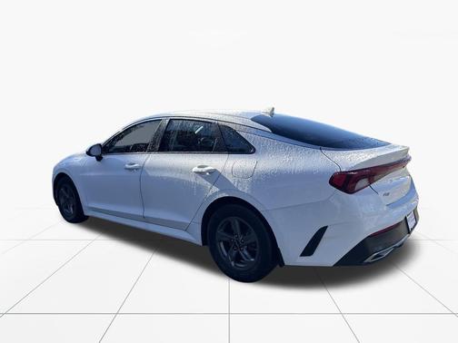 2022 Kia K5 LX