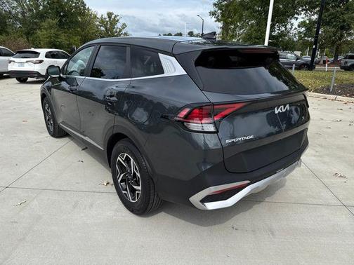 2024 Kia Sportage LX