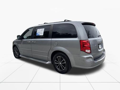 2015 Dodge Grand Caravan R/T