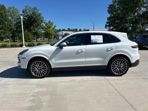 2020 Porsche Cayenne Base