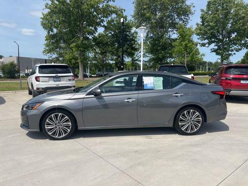 2023 Nissan Altima 2.5 SL
