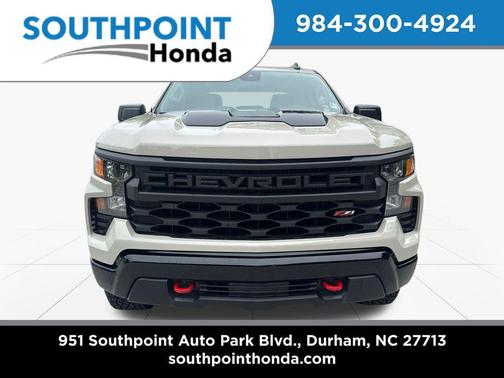 White Sands 2026 Chevrolet Silverado 1500 Custom Trail Boss