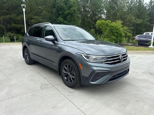 Platinum Gray Metallic 2022 Volkswagen Tiguan 2.0T SE 4MOTION