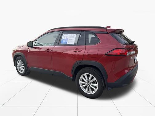 2024 Toyota Corolla Cross LE