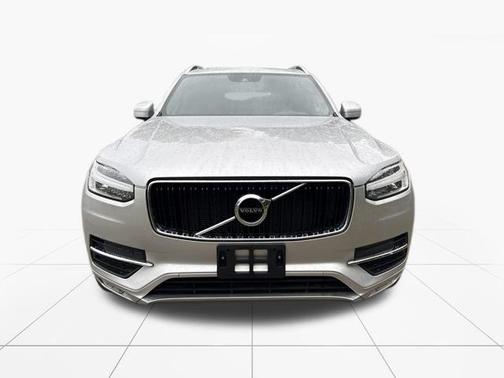 2019 Volvo XC90 T6 Momentum