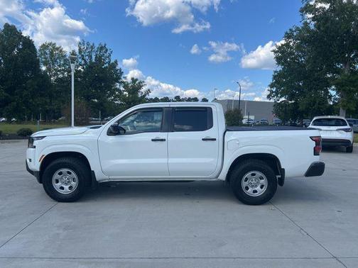 2023 Nissan Frontier S