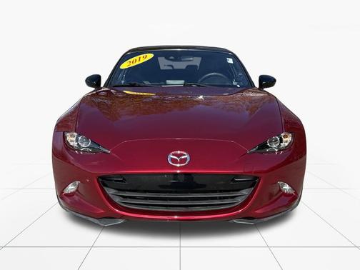 2019 Mazda MX-5 Miata Sport