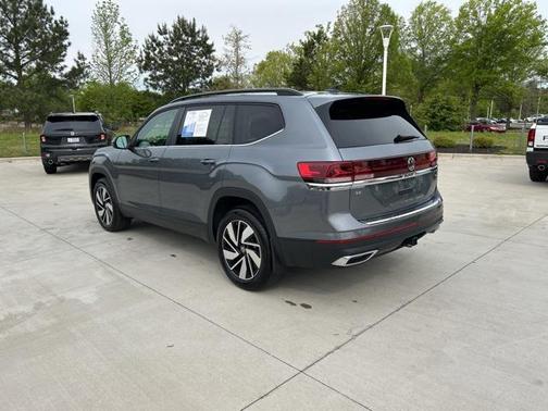 2024 Volkswagen Atlas 2.0T SE w/Technology 4MOTION