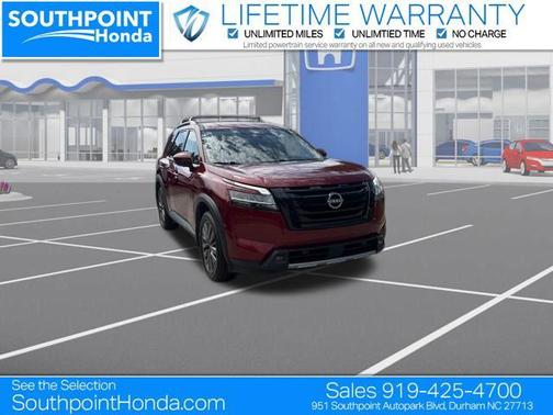2023 Nissan Pathfinder SL 4WD