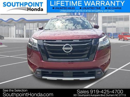 2023 Nissan Pathfinder SL 4WD