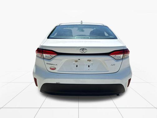 Ice Cap 2023 Toyota Corolla LE