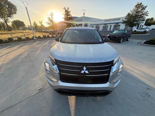 2022 Mitsubishi Outlander ES 2.5 2WD