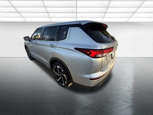 2022 Mitsubishi Outlander ES 2.5 2WD