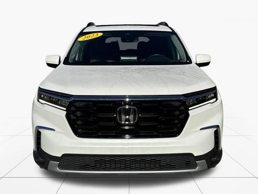 2023 Honda Pilot AWD Elite