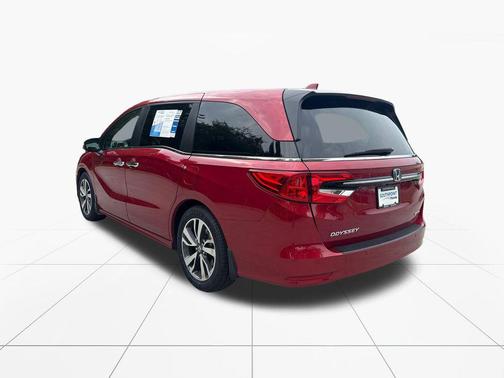 Radiant Red Metallic II 2022 Honda Odyssey Touring