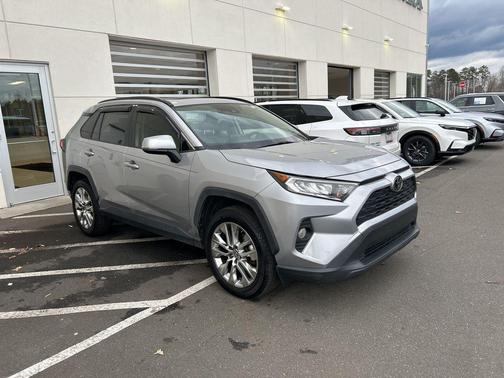 2019 Toyota RAV4 XLE Premium