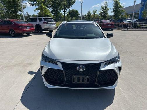 2022 Toyota Avalon Hybrid XSE
