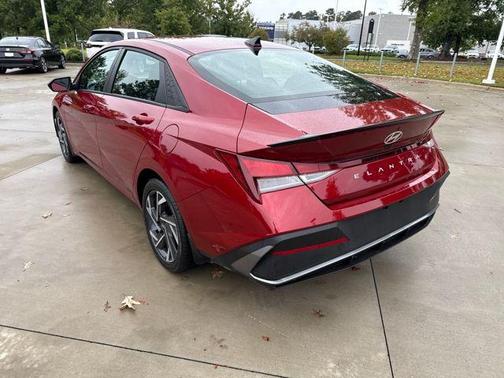 2025 Hyundai ELANTRA Sport