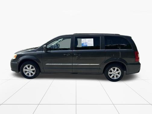 2012 Chrysler Town & Country Touring
