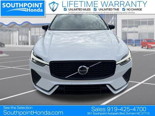 2024 Volvo XC60 B5 Plus Dark Theme