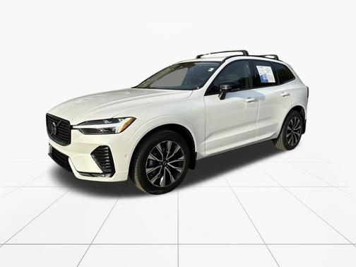 2024 Volvo XC60 B5 Plus Dark Theme
