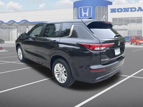 2023 Mitsubishi Outlander ES 2.5 2WD