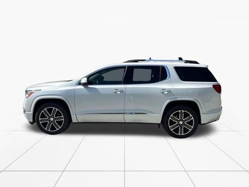 White Frost Tricoat 2017 GMC Acadia Denali