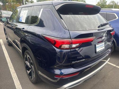 2023 Mitsubishi Outlander PHEV SE S-AWC