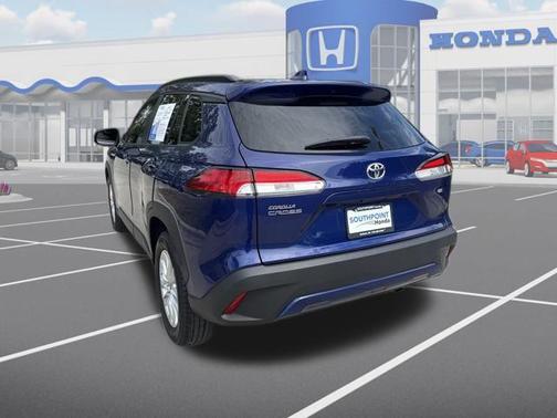 2022 Toyota Corolla Cross LE