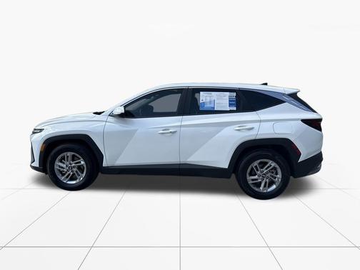 Serenity White Pearl 2025 Hyundai TUCSON SE