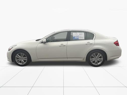 2013 INFINITI G37 Journey