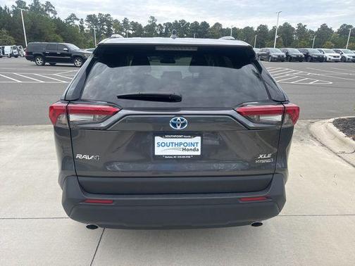 2024 Toyota RAV4 Hybrid XLE
