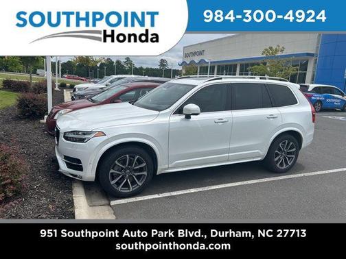 2019 Volvo XC90 T5 Momentum