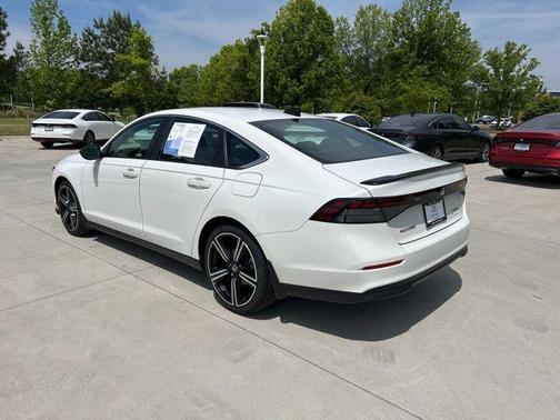 2023 Honda Accord Hybrid Base