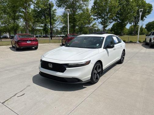 2023 Honda Accord Hybrid Base