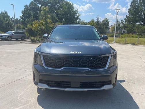 2024 Kia Sorento LX