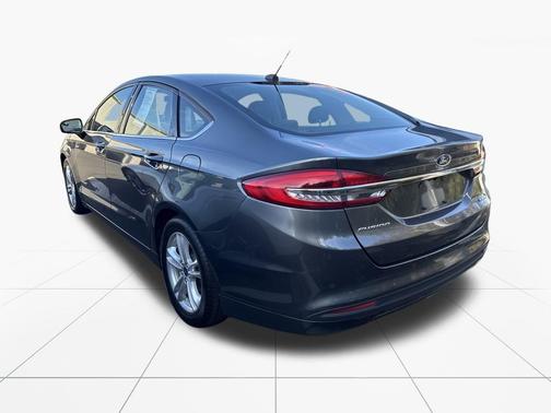 2018 Ford Fusion Hybrid SE