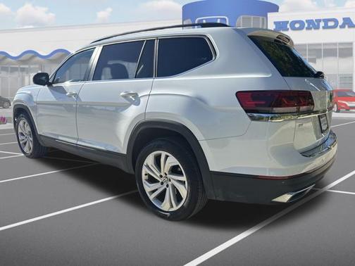 2023 Volkswagen Atlas 2.0T SE w/Technology 4MOTION