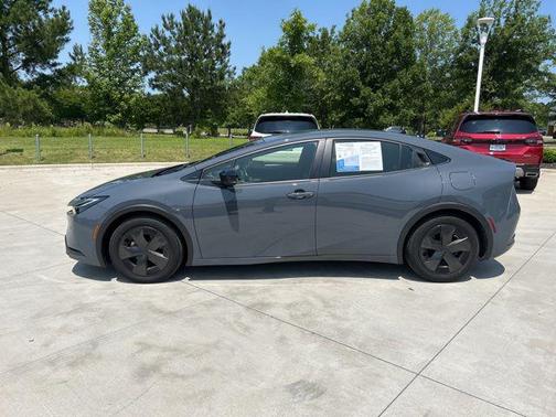 2024 Toyota Prius LE