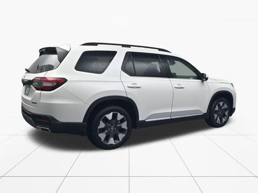 2026 Honda Pilot Touring 8-Passenger