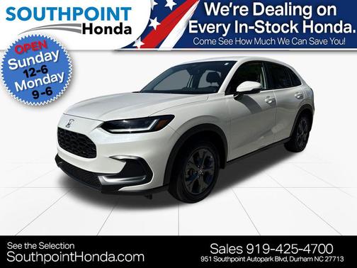 Platinum White Pearl 2026 Honda HR-V LX